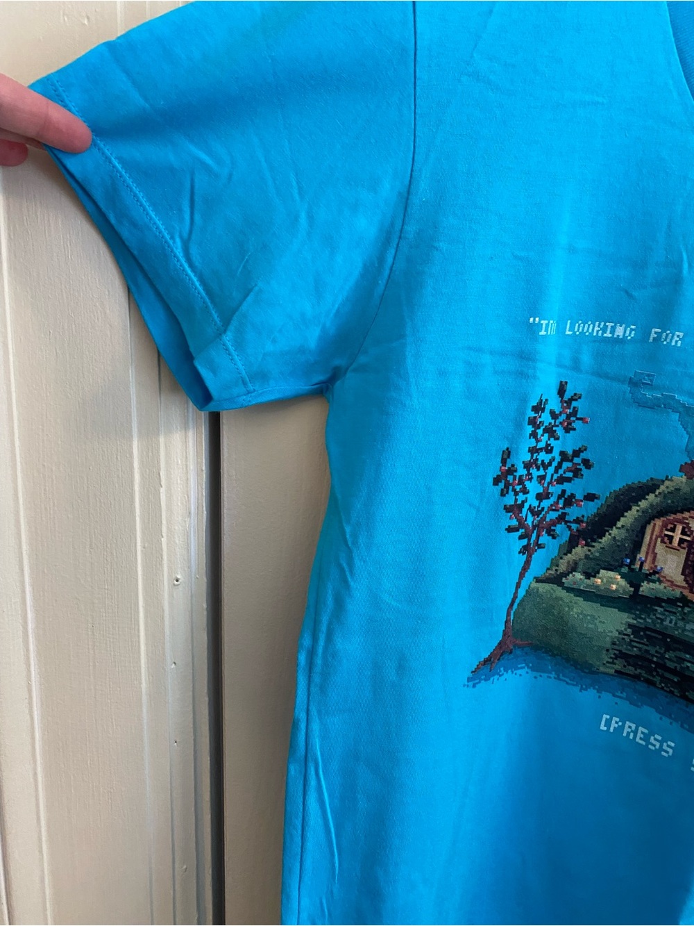 Threadless Women’s The Hobbit/Lord of the Rings Bag End Tolkien T-Shirt (XXL) - Picture 4 of 7